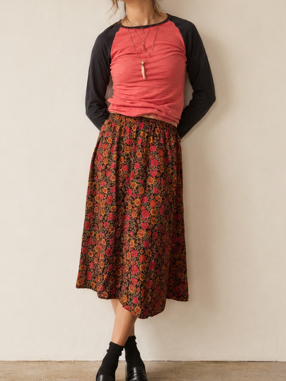 Vintage 80’s Leslie Fay Red Floral Rose Print Elastic Waist Skirt Size 8